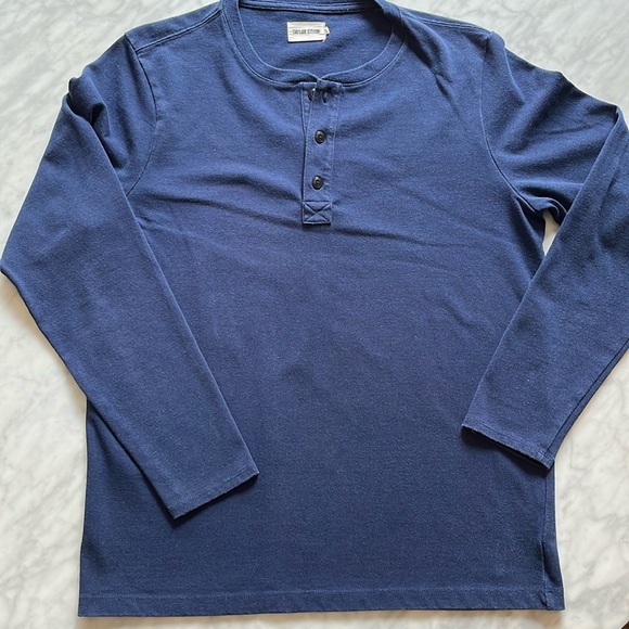 Taylor Stitch Heavy Bag Henley in Navy - Picture 3 of 8